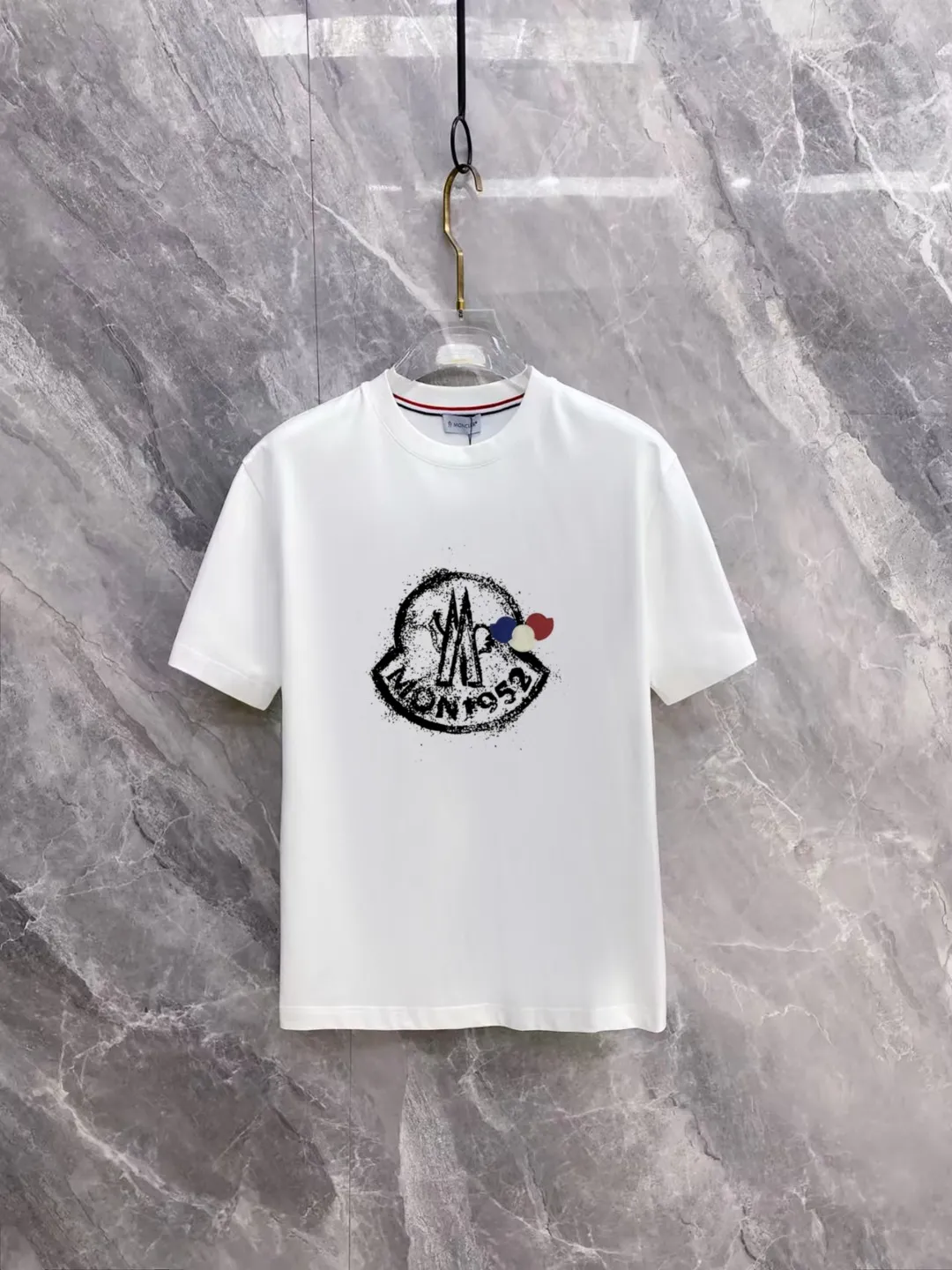 P80💰《Moncler~ 》 2026New Arrival Quality T ， , Versatile Quality ！ ‼ 32 250G ‼ ， ， ， ， T 🤪 Sizes：S-M-L-XL-2XL ：Black，White， Same Style